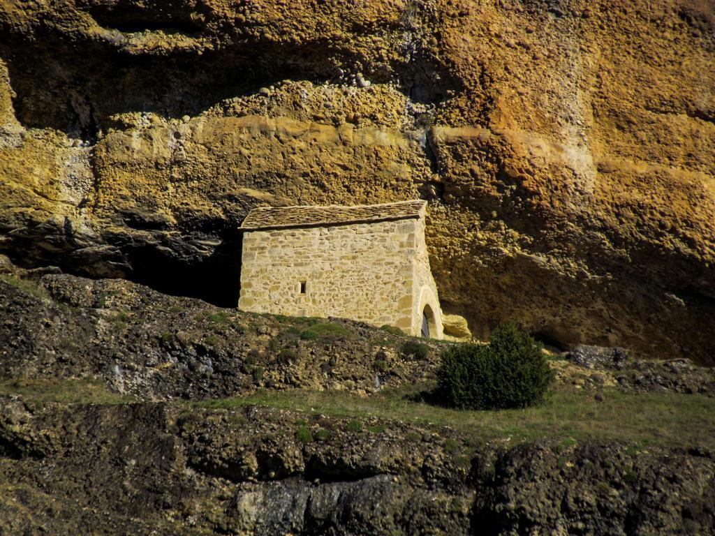 Albergue De Yebra Yebra de Basa المظهر الخارجي الصورة