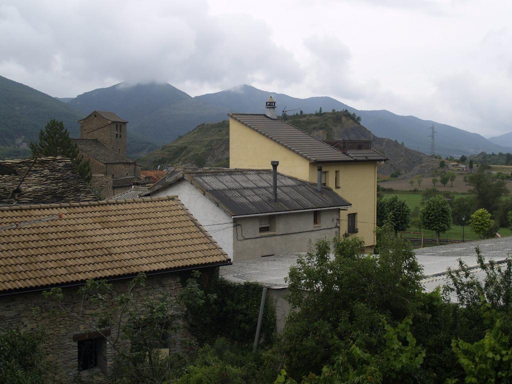 Albergue De Yebra Yebra de Basa المظهر الخارجي الصورة