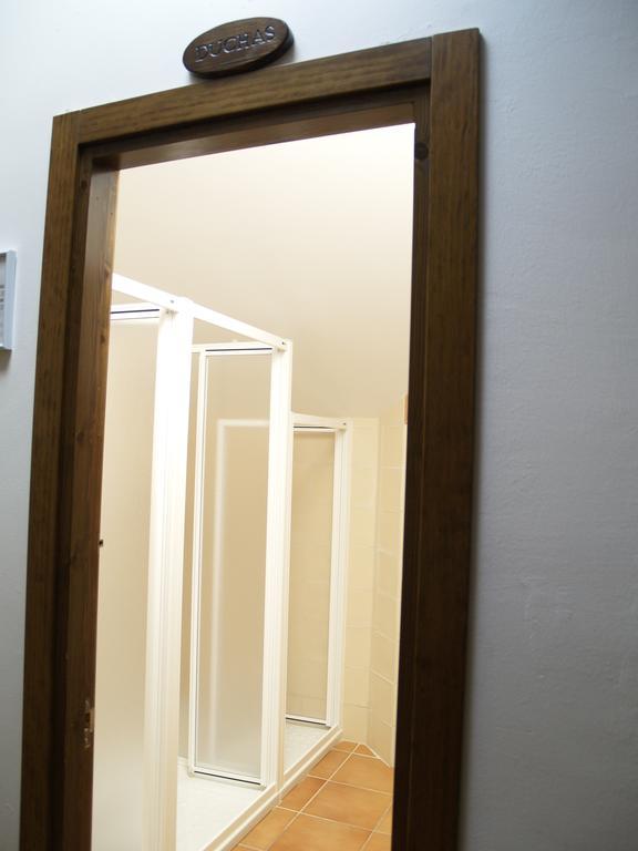 Albergue De Yebra Yebra de Basa الغرفة الصورة