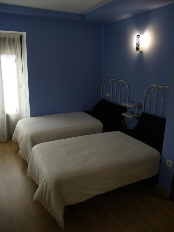 Albergue De Yebra Yebra de Basa المظهر الخارجي الصورة